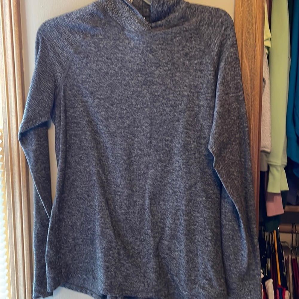 Lululemon heather grey thermal